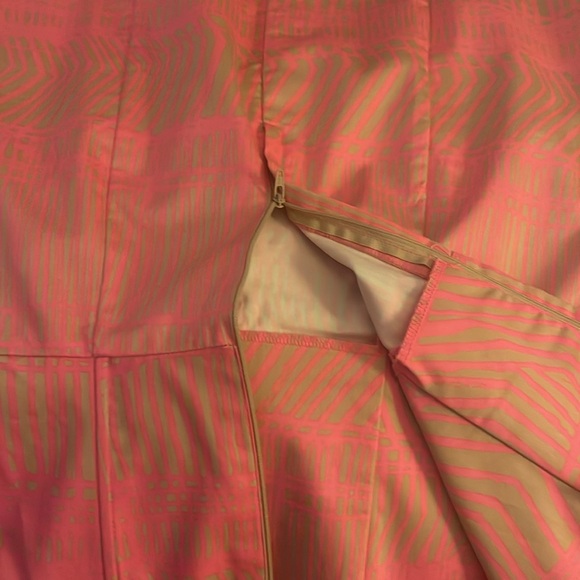 H&M- Sexy Pink strapless dress so pretty for spring and summer zips up the back! - Picture 9 of 9